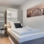 Koeln-pulheim Saphier Haus I15 Min Koeln Messe Lanxess I 180m2 Ueber 4 Level I Komfort I P I Palmengarten I Babybett Holiday home
