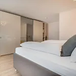 Koeln-pulheim Saphier Haus I15 Min Koeln Messe Lanxess I 180m2 Ueber 4 Level I Komfort I P I Palmengarten I Babybett Holiday home *