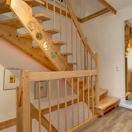 Köln-pulheim Saphier Haus I15 Min Köln Messe Lanxess I 180m2 über 4 Level I Komfort I P I Palmengarten I Babybett Ferienhaus Pulheim