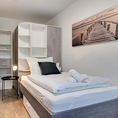 Köln-pulheim Saphier Haus I15 Min Köln Messe Lanxess I 180m2 über 4 Level I Komfort I P I Palmengarten I Babybett Ferienhaus