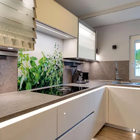 Koeln-pulheim Saphier Haus I15 Min Koeln I 180m2 I Komfort I P I Palmengarten Holiday home Pulheim