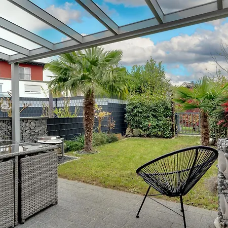 Köln-pulheim Saphier Haus I15 Min Köln Messe Lanxess I 180m2 über 4 Level I Komfort I P I Palmengarten I Babybett Ferienhaus