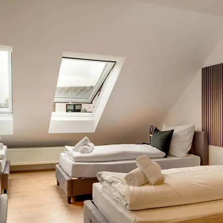 Koeln-pulheim Saphier Haus I15 Min Koeln I 180m2 I Komfort I P I Palmengarten *