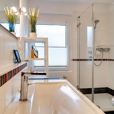 Ferienhaus Köln-pulheim Saphier Haus I15 Min Köln Messe Lanxess I 180m2 über 4 Level I Komfort I P I Palmengarten I Babybett *