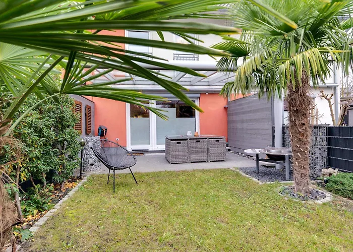 Koeln-pulheim Saphier Haus I15 Min Koeln Messe Lanxess I 180m2 Ueber 4 Level I Komfort I P I Palmengarten I Babybett * Pulheim