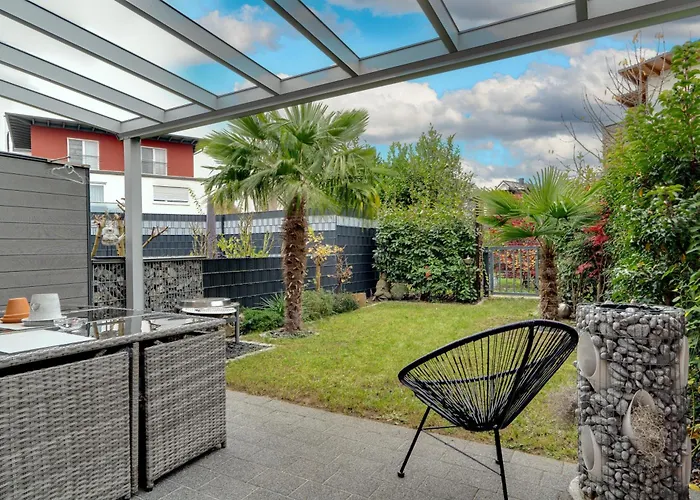 Koeln-pulheim Saphier Haus I15 Min Koeln Messe Lanxess I 180m2 Ueber 4 Level I Komfort I P I Palmengarten I Babybett Feriehus