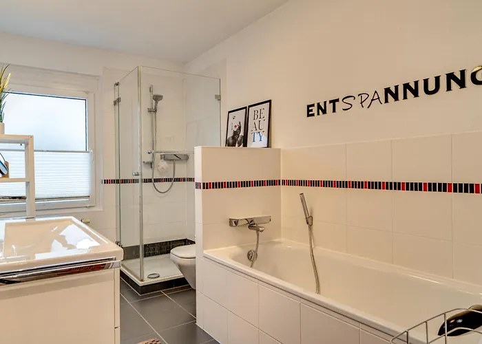 Koeln-pulheim Saphier Haus I15 Min Koeln Messe Lanxess I 180m2 Ueber 4 Level I Komfort I P I Palmengarten I Babybett Feriehus Pulheim