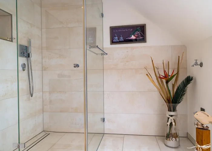 Koeln-pulheim Saphier Haus I15 Min Koeln Messe Lanxess I 180m2 Ueber 4 Level I Komfort I P I Palmengarten I Babybett Feriehus *