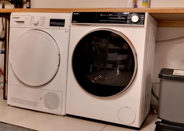 Feriehus Koeln-pulheim Saphier Haus I15 Min Koeln Messe Lanxess I 180m2 Ueber 4 Level I Komfort I P I Palmengarten I Babybett Pulheim